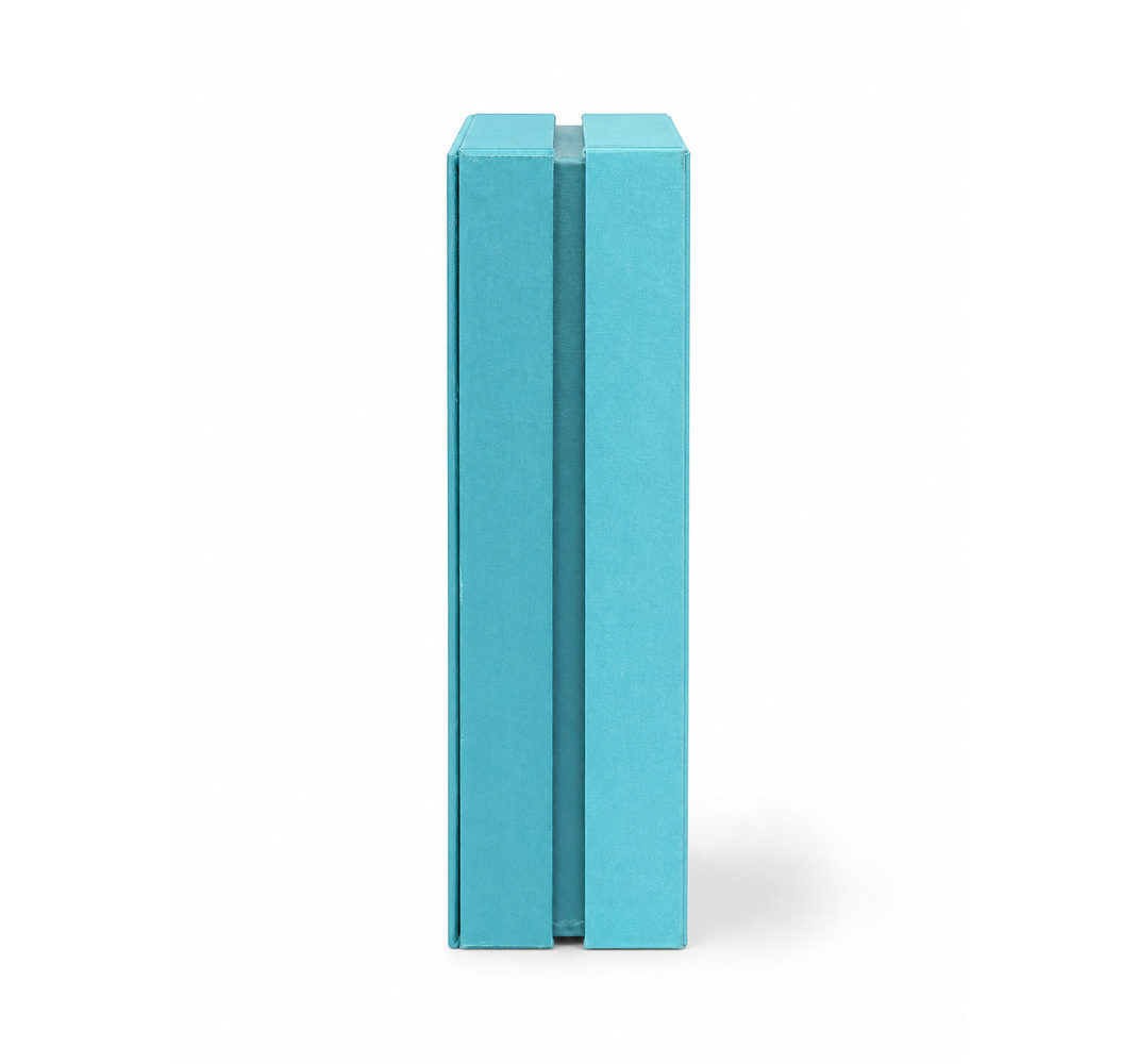 VIPU Hotel Turquoise Window Gift Box
